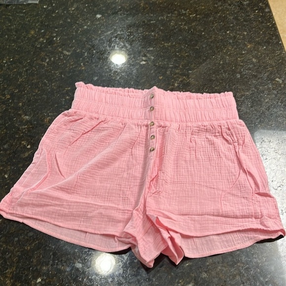 NWT-simply Southern-M/L-pink- elastic waistband, lightweight, pull- on shorts. - Picture 1 of 11